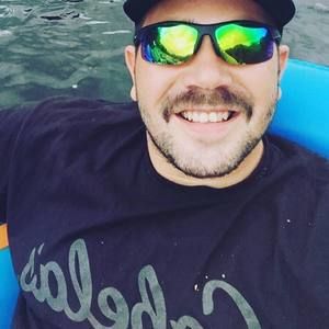 Meet your Posher, Vitor